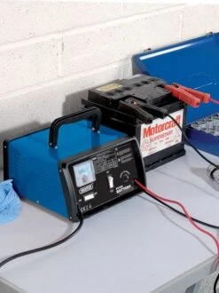 Draper Battery Charger - 4.2a 6v 12v 6 Draper Battery Charger - 4.2a 6v 12v -Insulation Superstore Sales draper battery charger 4.2a 6v 12v lifestyle